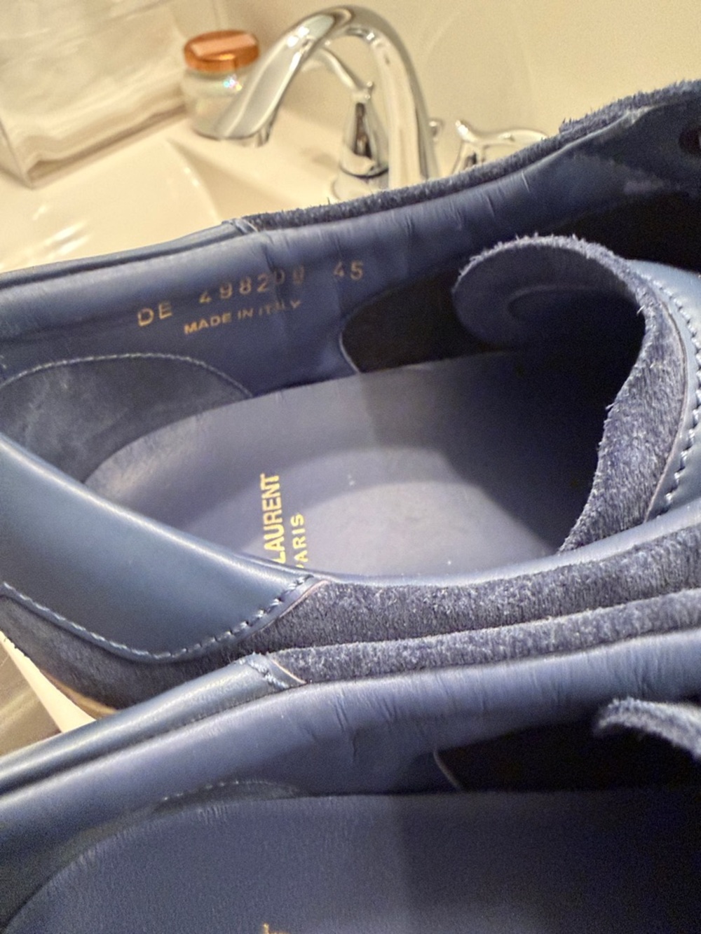 Saint Laurent Navy Suede Low-Top Sneakers with Contrast Laces - Picture 6 of 11